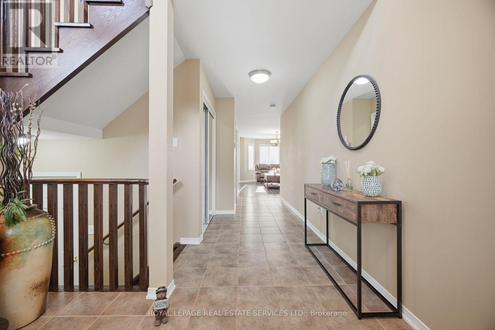332 Duncan Lane N, Milton, Ontario  L9T 7A6 - Photo 6 - W13863024