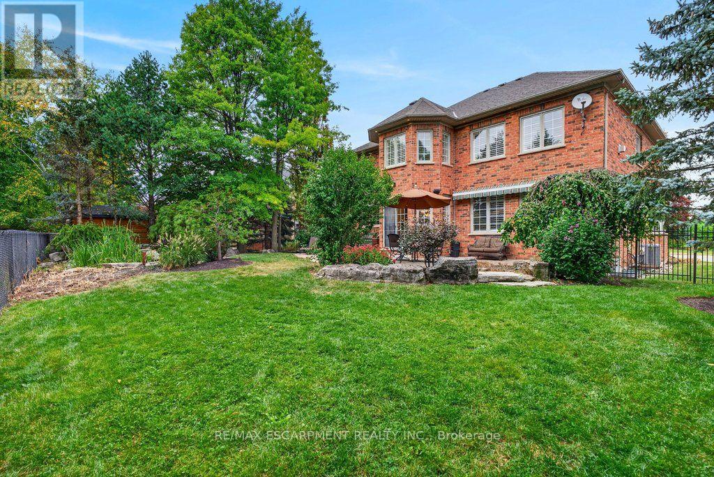 4278 Clubview Drive, Burlington, Ontario  L7M 4X1 - Photo 40 - W13863134