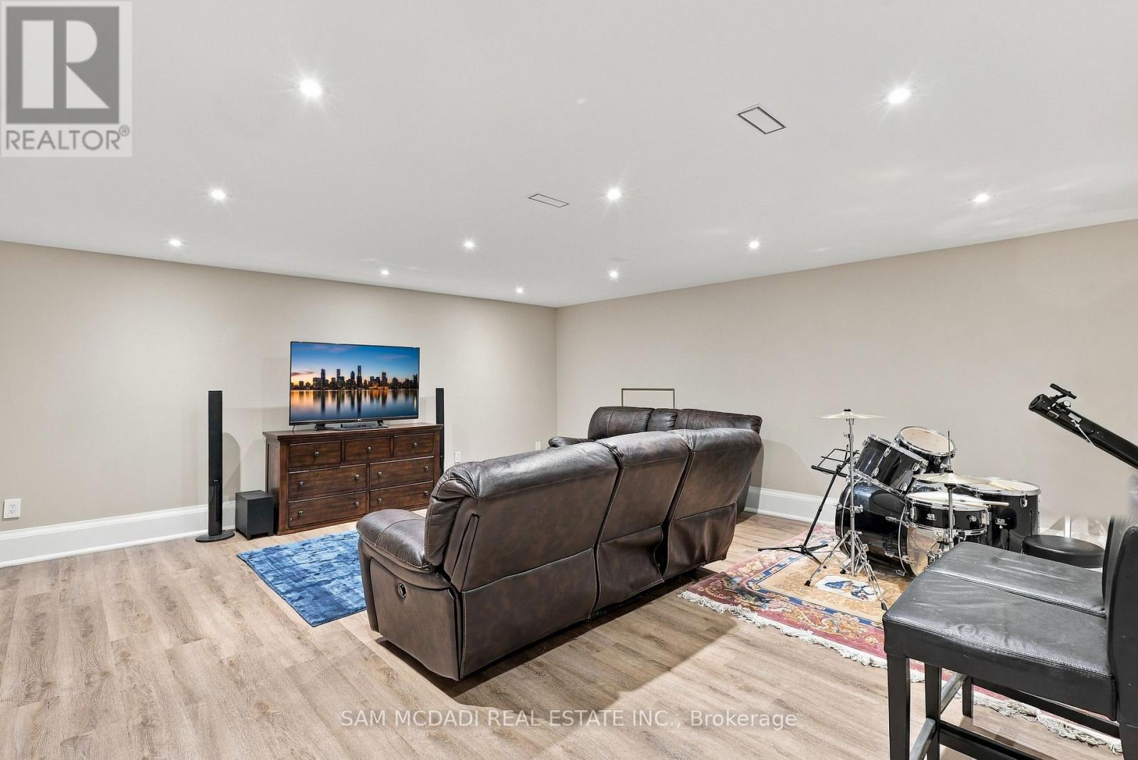 902 Parkland Avenue, Mississauga, Ontario  L5H 3H1 - Photo 38 - W13863158
