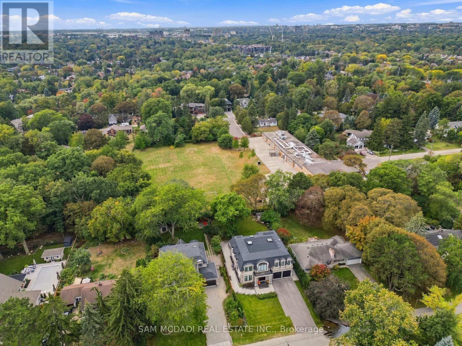 902 Parkland Avenue, Mississauga, Ontario  L5H 3H1 - Photo 50 - W13863158
