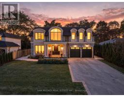 902 PARKLAND AVENUE, Mississauga, Ontario