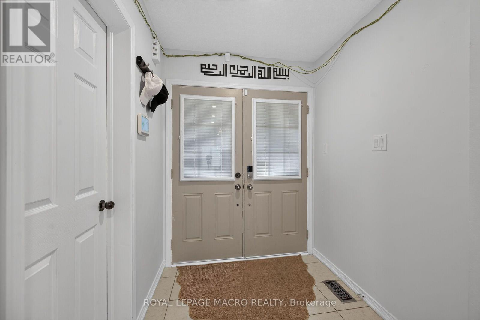 119 Gowland Drive, Hamilton, Ontario L0R 1C0 - Photo 4 - X13862858