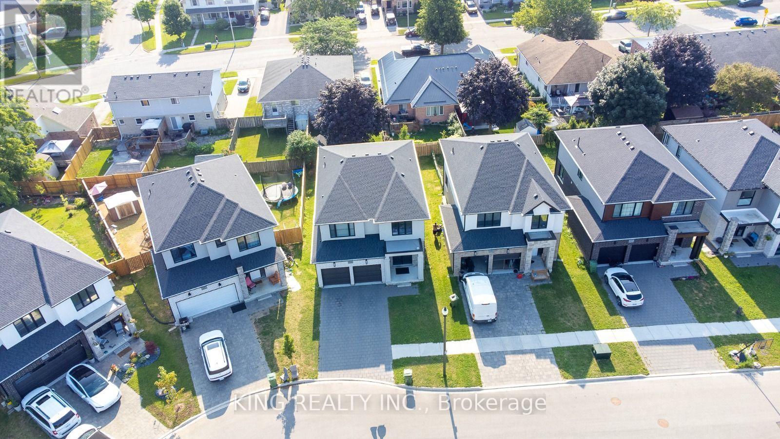 24 Welch Court, St. Thomas, Ontario  N5R 0M1 - Photo 1 - X13862878