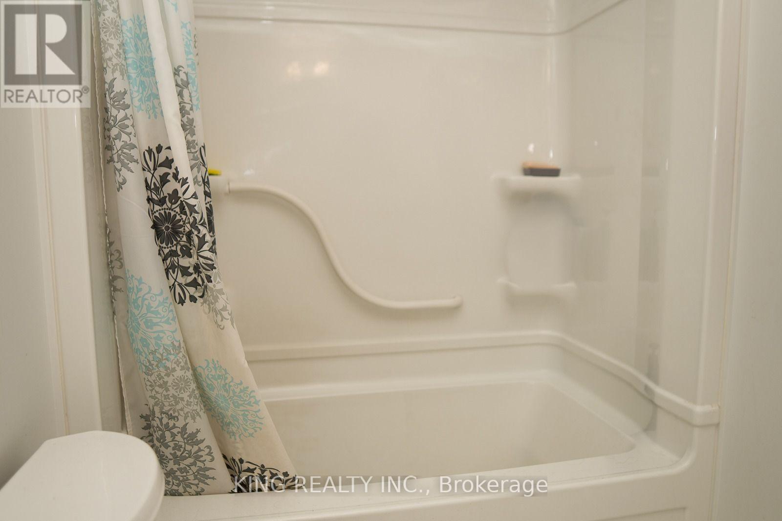 24 Welch Court, St. Thomas, Ontario  N5R 0M1 - Photo 23 - X13862878