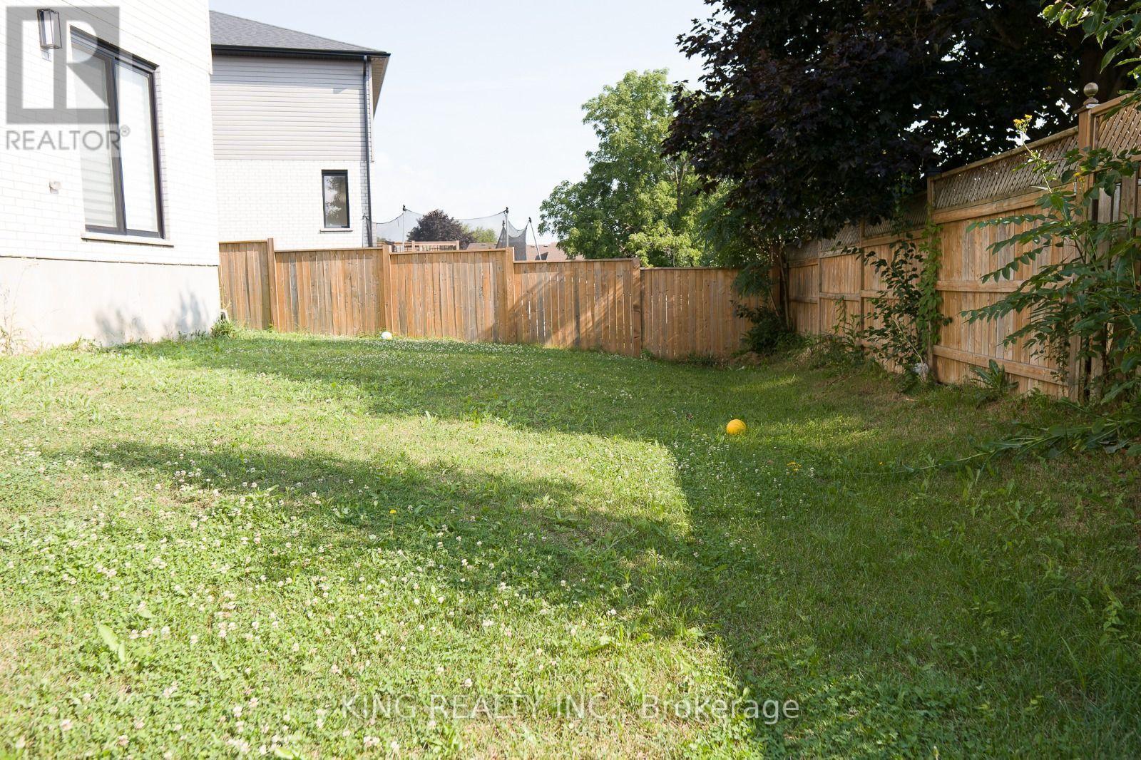 24 Welch Court, St. Thomas, Ontario  N5R 0M1 - Photo 30 - X13862878