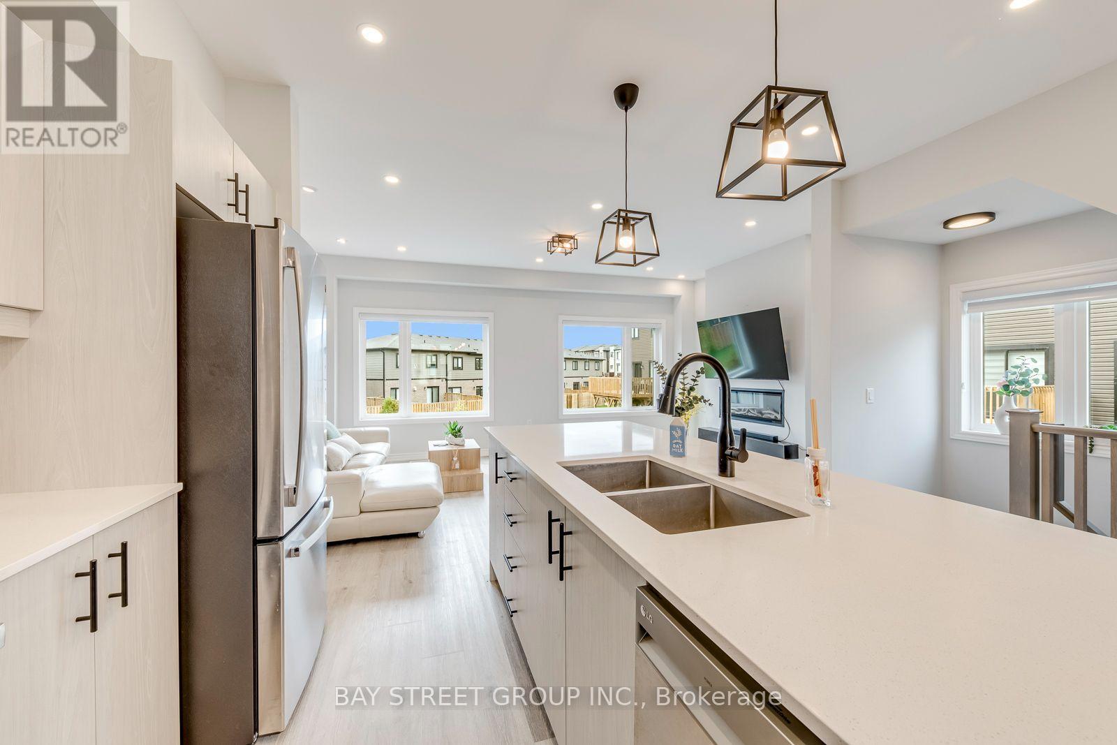 55 Sentinel Lane, Hamilton, Ontario  L9C 0E8 - Photo 28 - X13862888