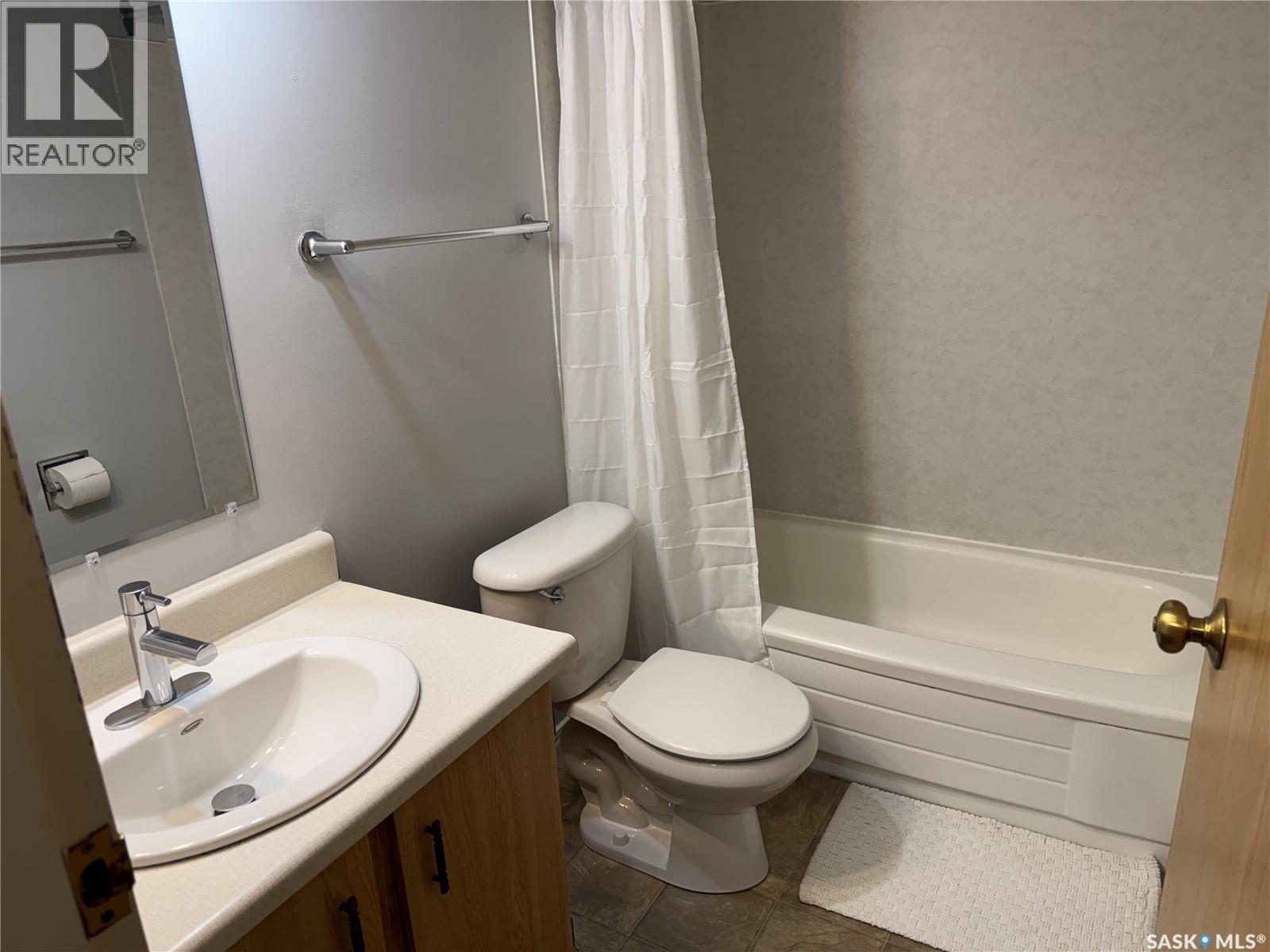 118 310 Stillwater Drive, Saskatoon, Saskatchewan  S7J 4H7 - Photo 15 - SK047722