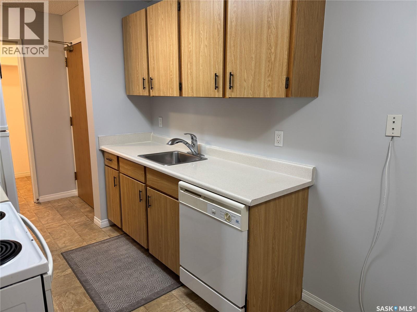 118 310 Stillwater Drive, Saskatoon, Saskatchewan  S7J 4H7 - Photo 7 - SK047722