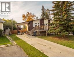 786 Isabel Crescent, Pincher Creek, Alberta