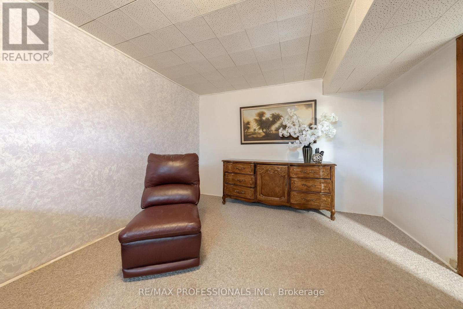 228 Eileen Avenue, Toronto, Ontario  M6N 1W1 - Photo 24 - W13863120