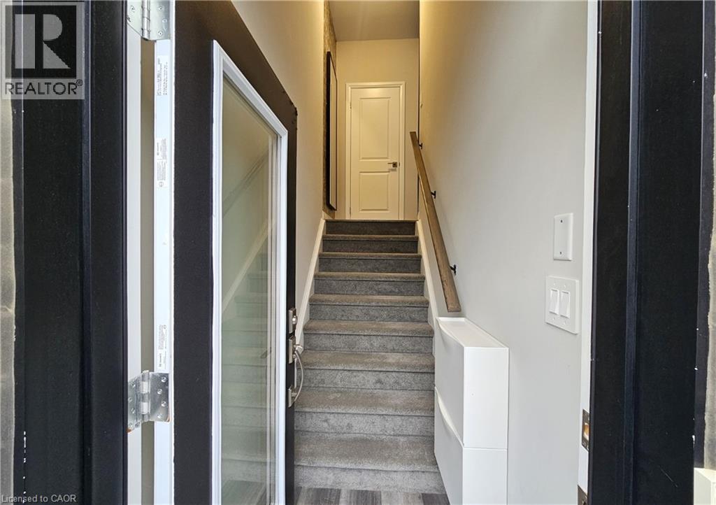720 Grey Street Unit# 4, Brantford, Ontario  N3S 0K2 - Photo 3 - 40867928
