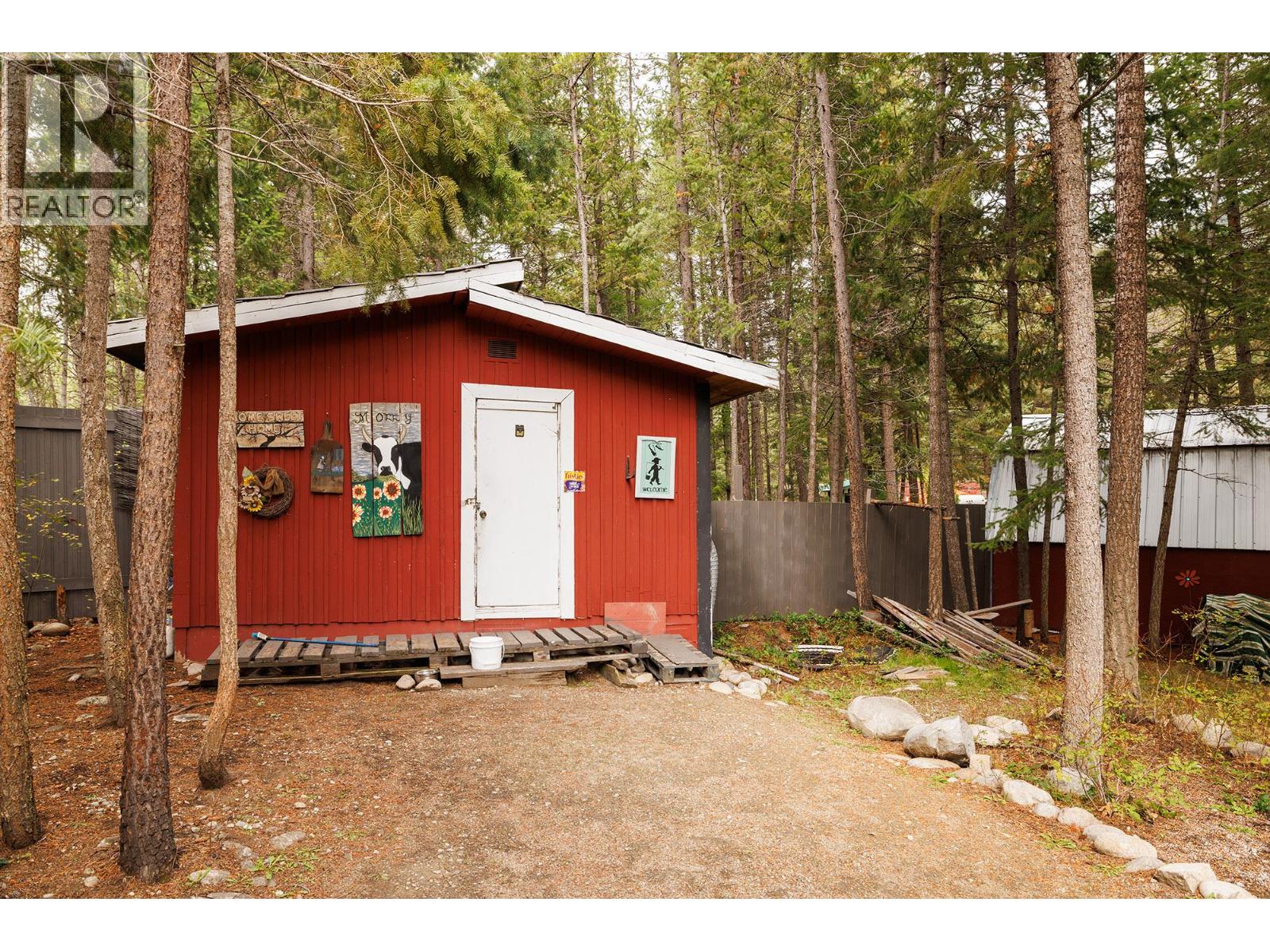 6350 33 Highway Unit# 22, Beaverdell, British Columbia  V0A 1H0 - Photo 25 - 10402317