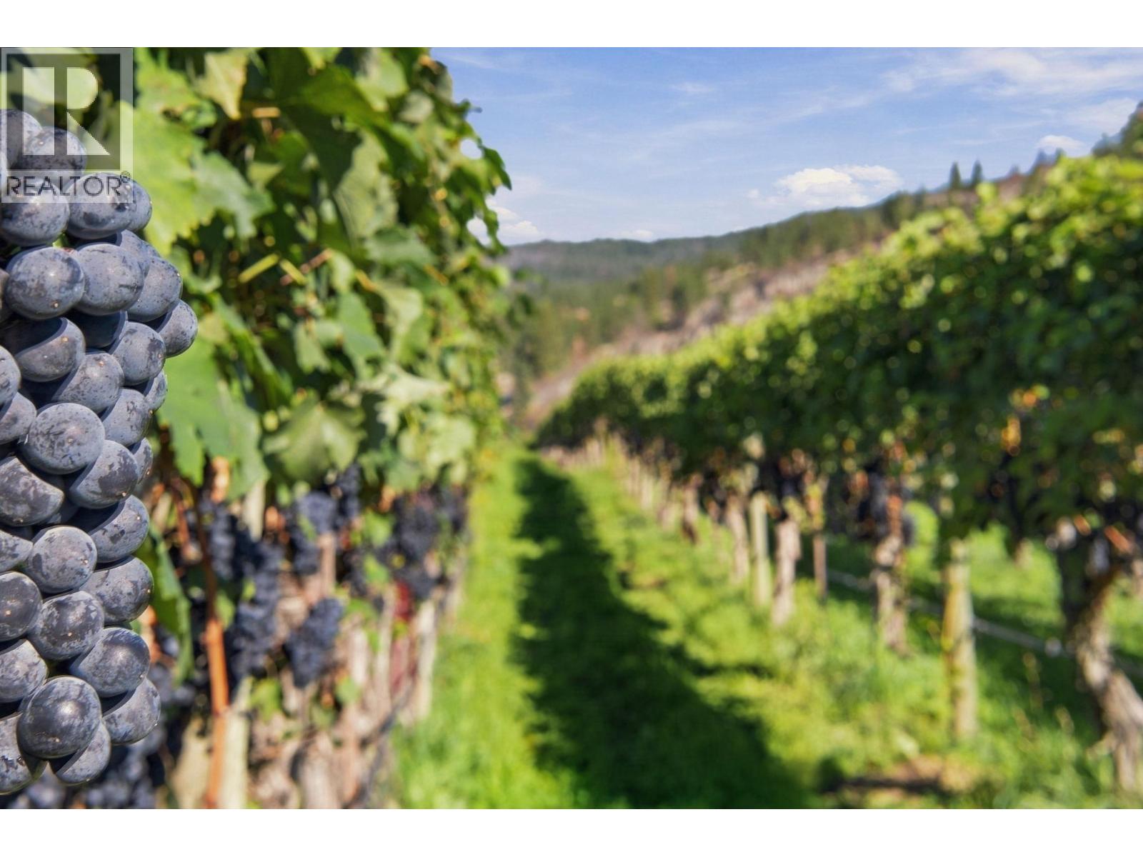 1060 King Drive, Naramata, British Columbia
