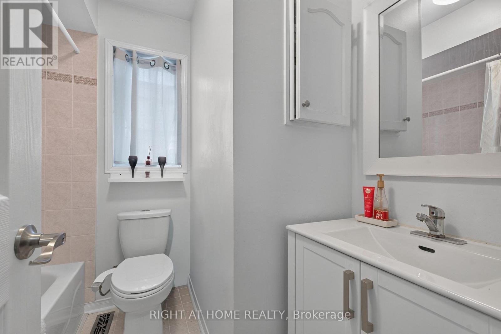 34 Gilgorm Road, Brampton, Ontario  L6X 4P5 - Photo 14 - W13861946