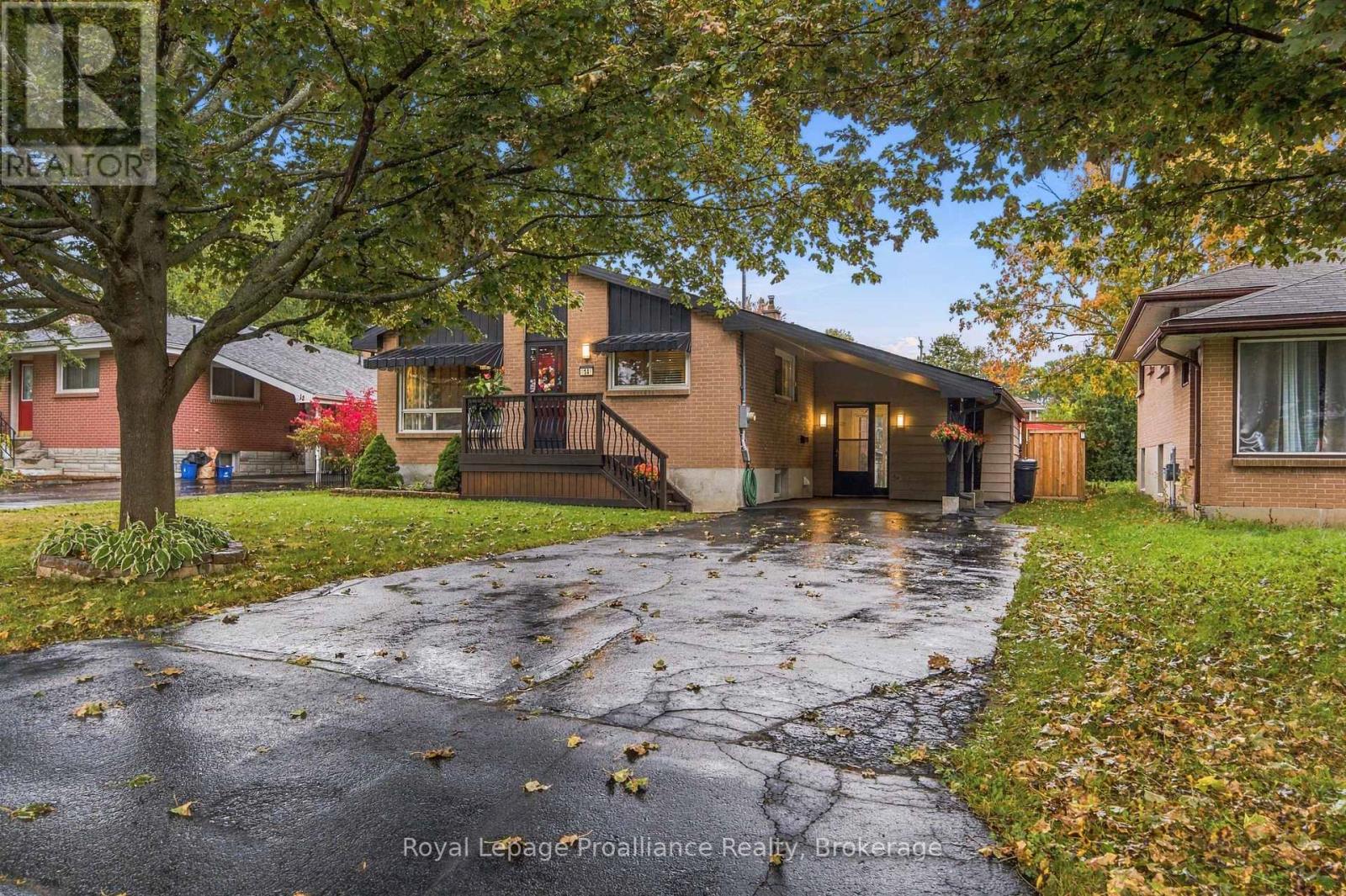 14 MUNRO AVENUE, Belleville, Ontario