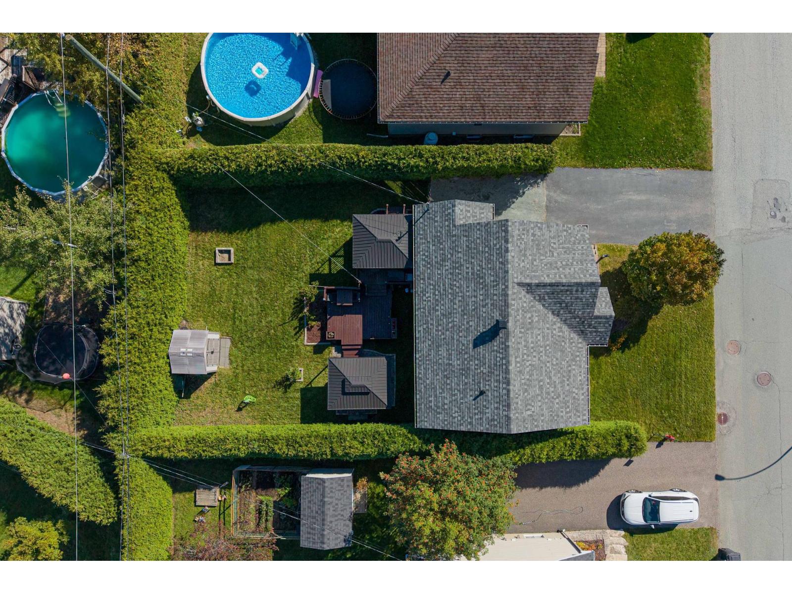 353 Rue Célina Sherbrooke (Les Nations) Quebec Canada J1H6N4 3