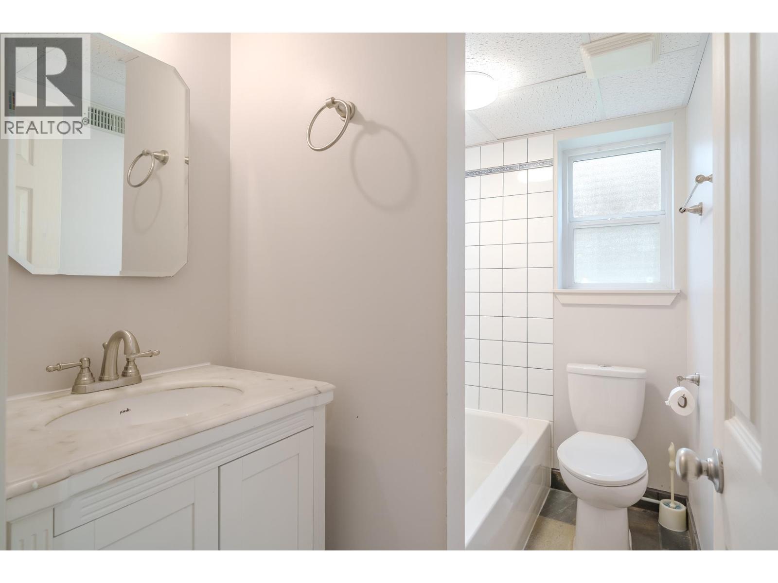 4931 Kyllo Road, 108 Mile Ranch, British Columbia  V0K 2Z0 - Photo 25 - R3172397