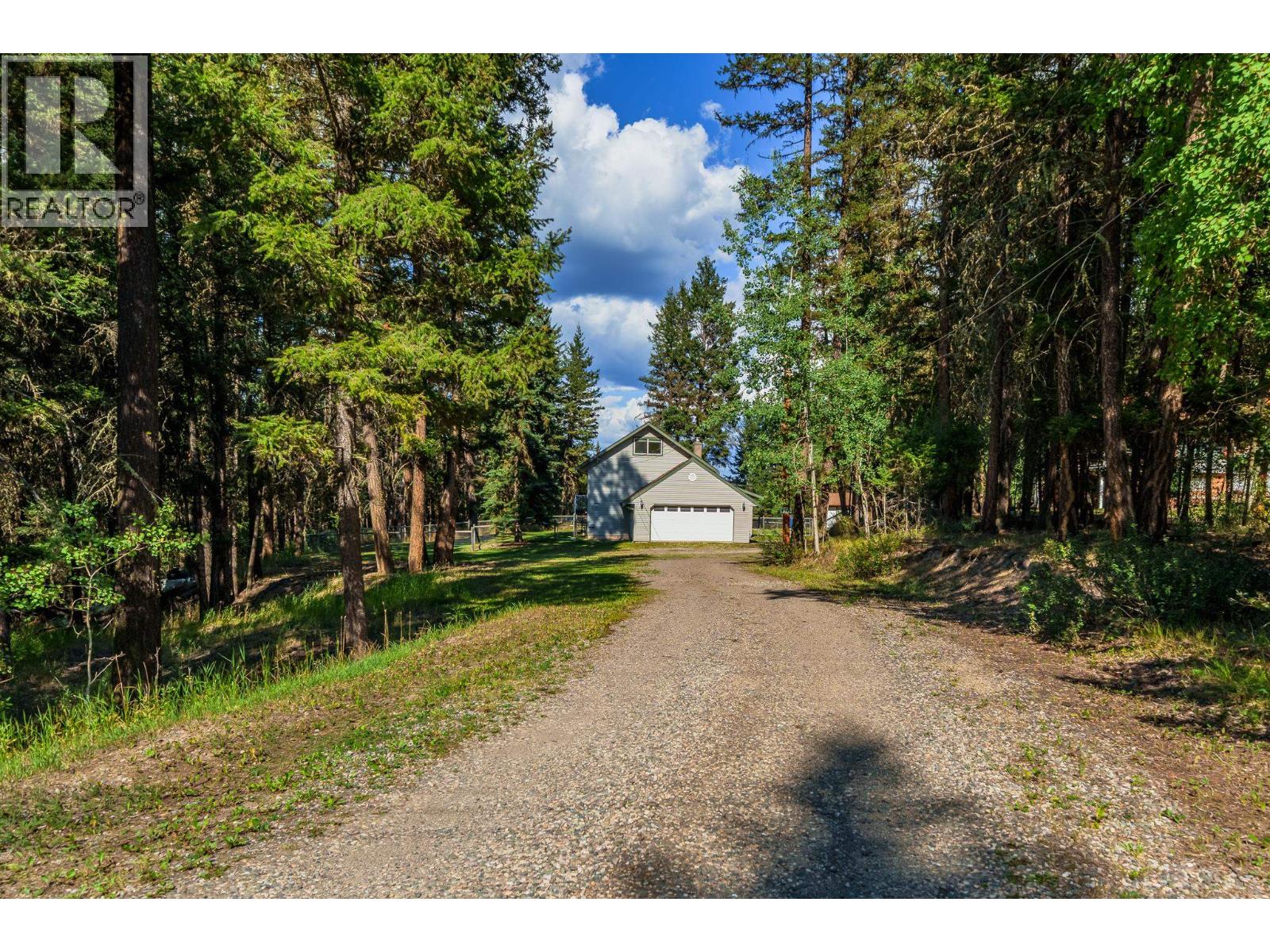 4931 Kyllo Road, 108 Mile Ranch, British Columbia  V0K 2Z0 - Photo 35 - R3172397