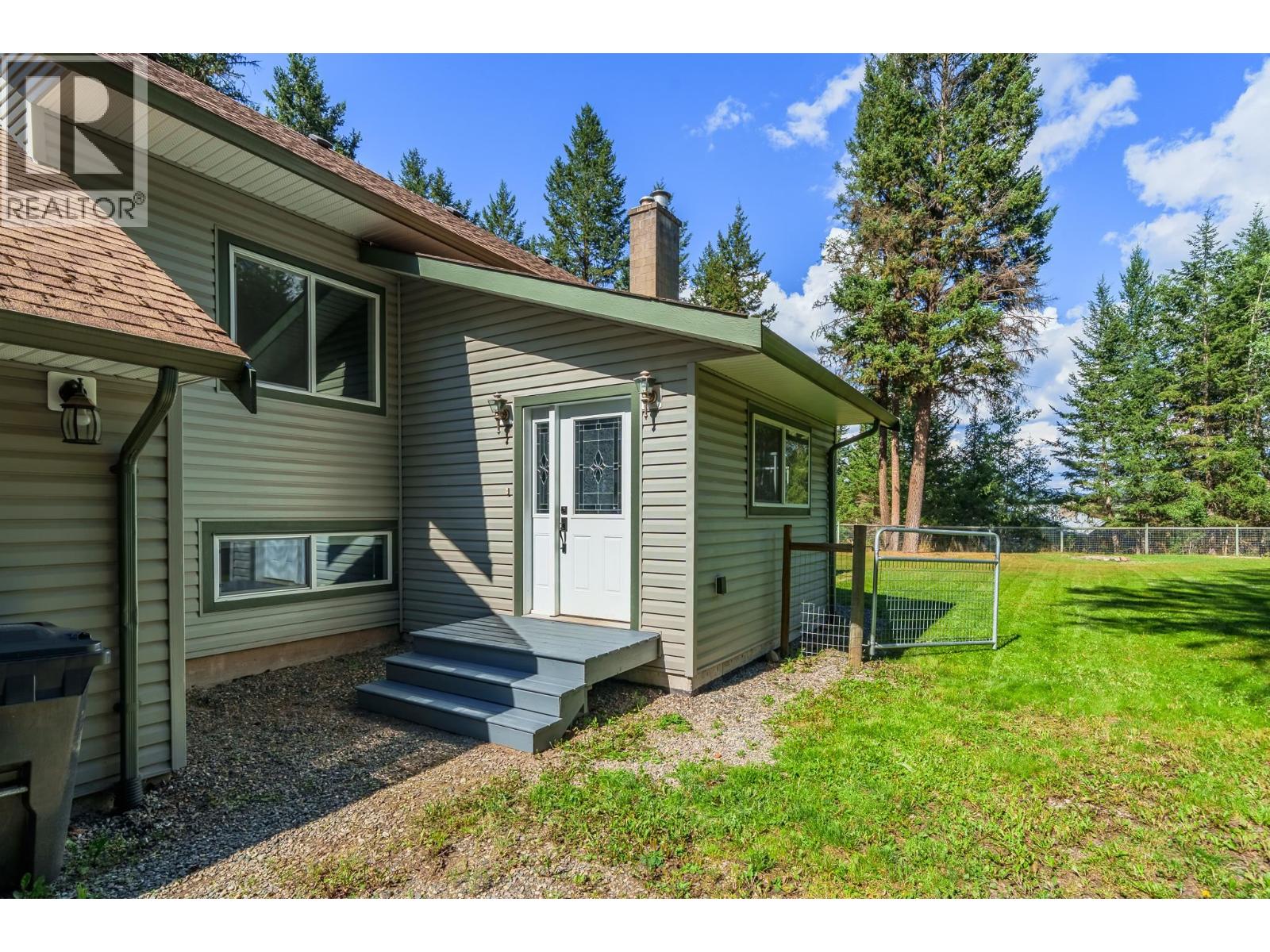 4931 Kyllo Road, 108 Mile Ranch, British Columbia  V0K 2Z0 - Photo 6 - R3172397