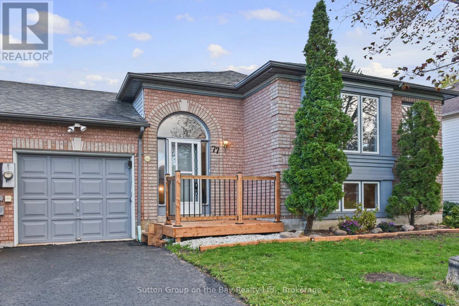 77 Fernbrook Drive, Wasaga Beach, Ontario  L9Z 1G5 - Photo 3 - S13862850