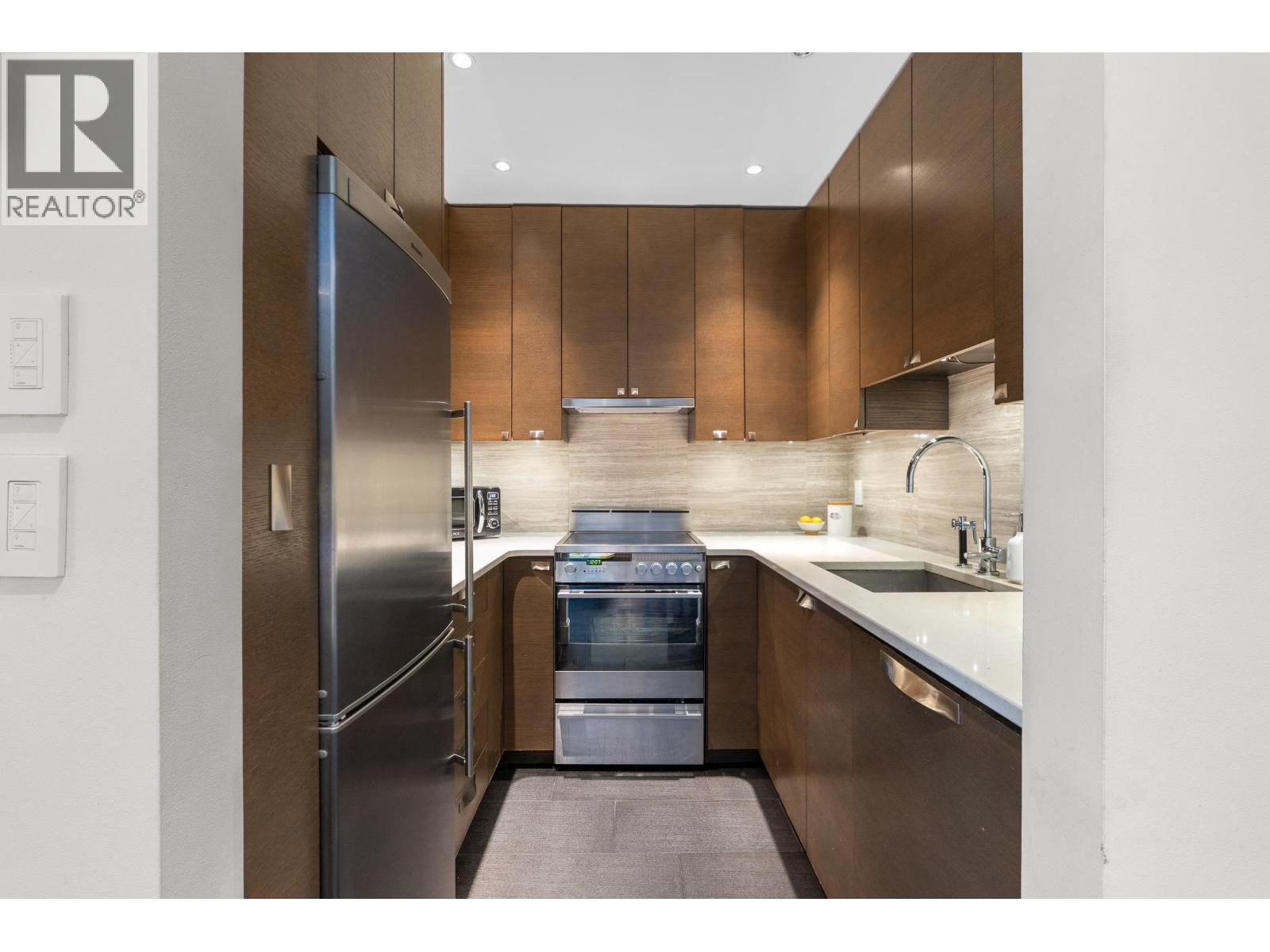 1339 W 8th Avenue, Vancouver, British Columbia  V6H 3W4 - Photo 11 - R3172354