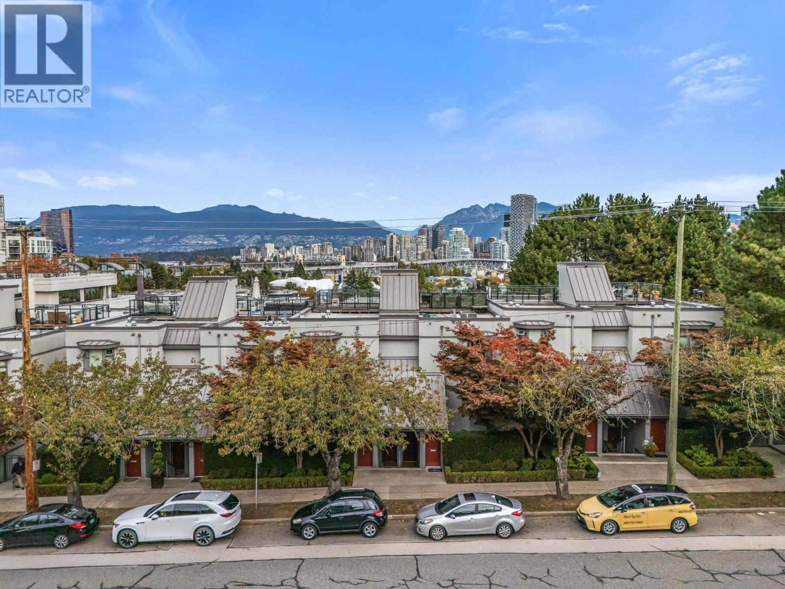 1339 W 8th Avenue, Vancouver, British Columbia  V6H 3W4 - Photo 2 - R3172354
