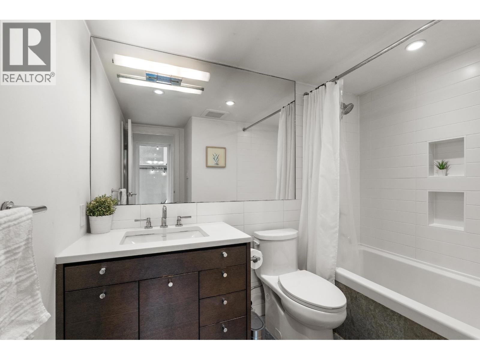 1339 W 8th Avenue, Vancouver, British Columbia  V6H 3W4 - Photo 24 - R3172354