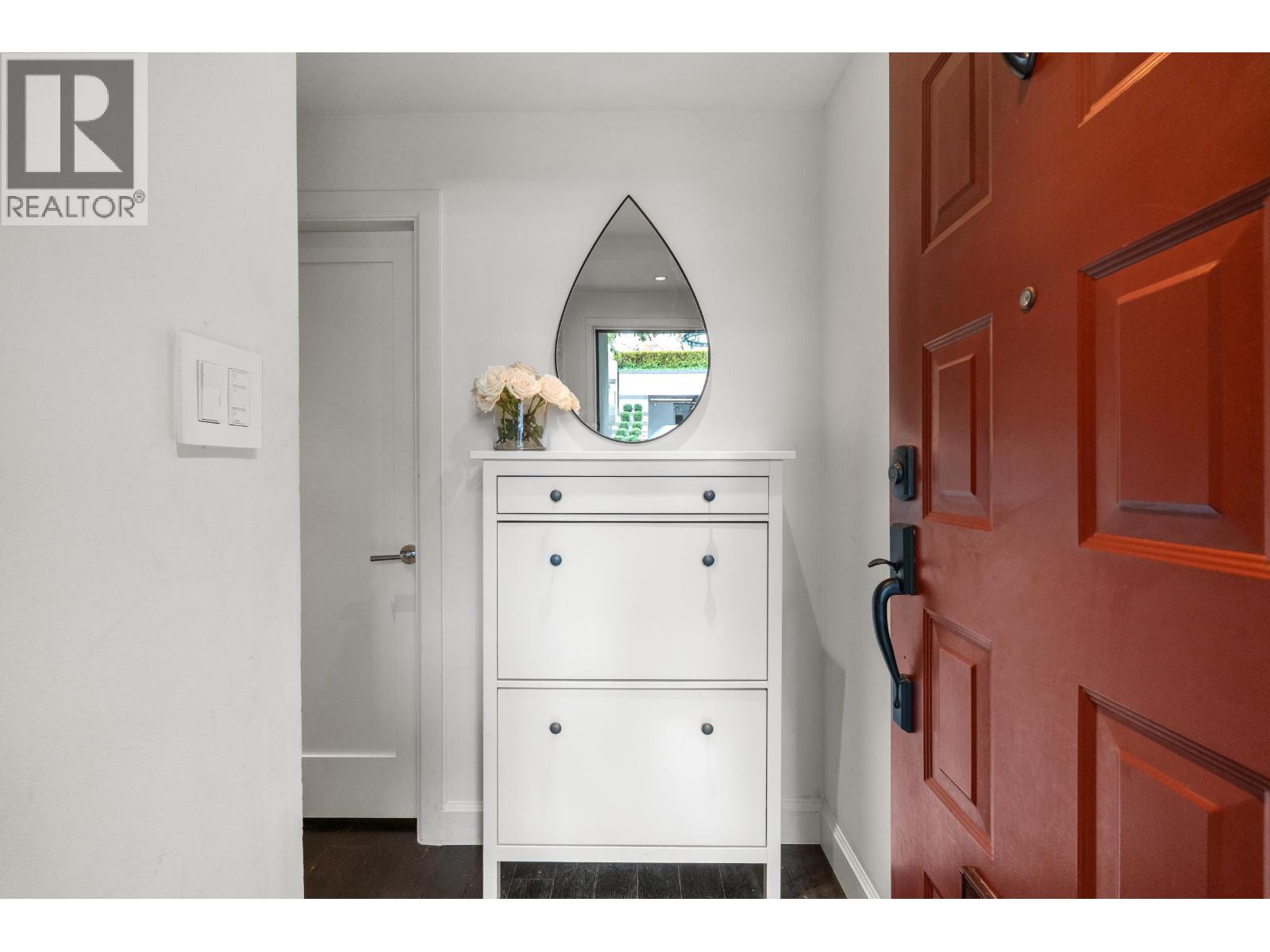 1339 W 8th Avenue, Vancouver, British Columbia  V6H 3W4 - Photo 4 - R3172354