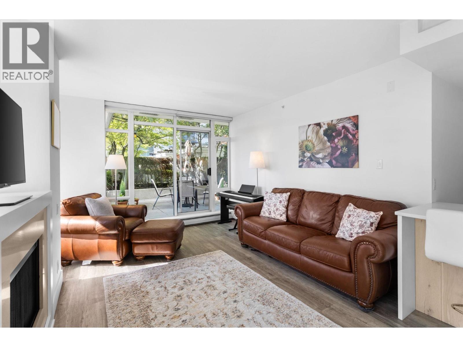 306 158 W 13th Street, North Vancouver, British Columbia  V7M 0A7 - Photo 7 - R3172369
