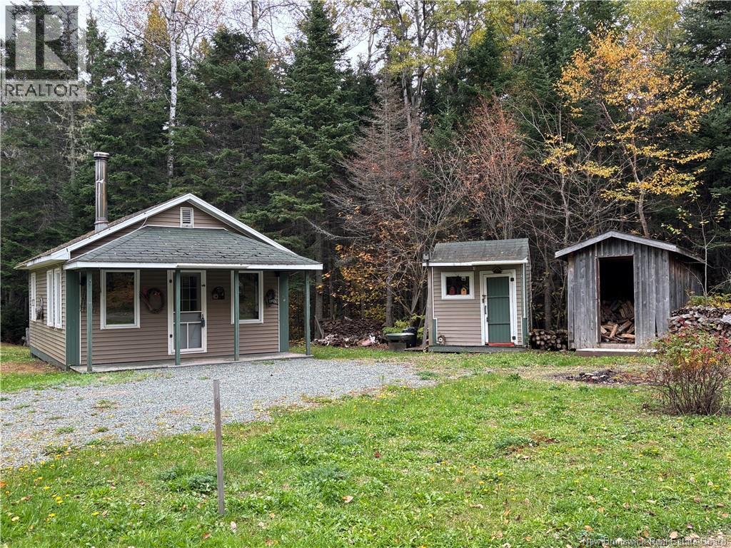 560 Cd Rue Principale, Beresford, New Brunswick  E8K 2A8 - Photo 1 - NB134534