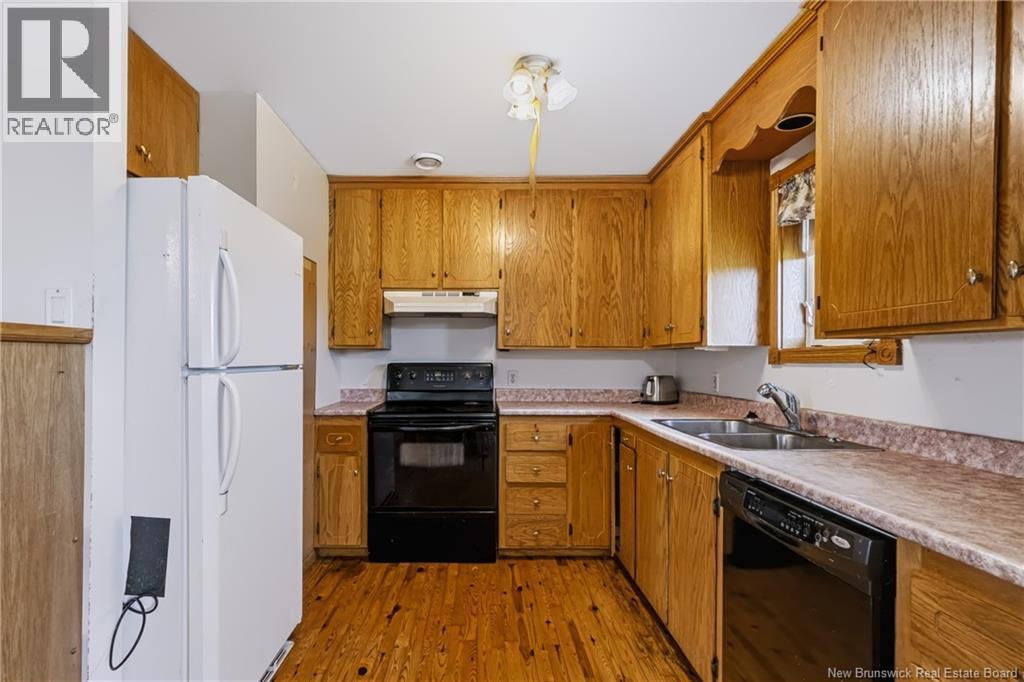 90 Frog Lake Road, Harvey, New Brunswick  E6K 2C6 - Photo 3 - NB149102