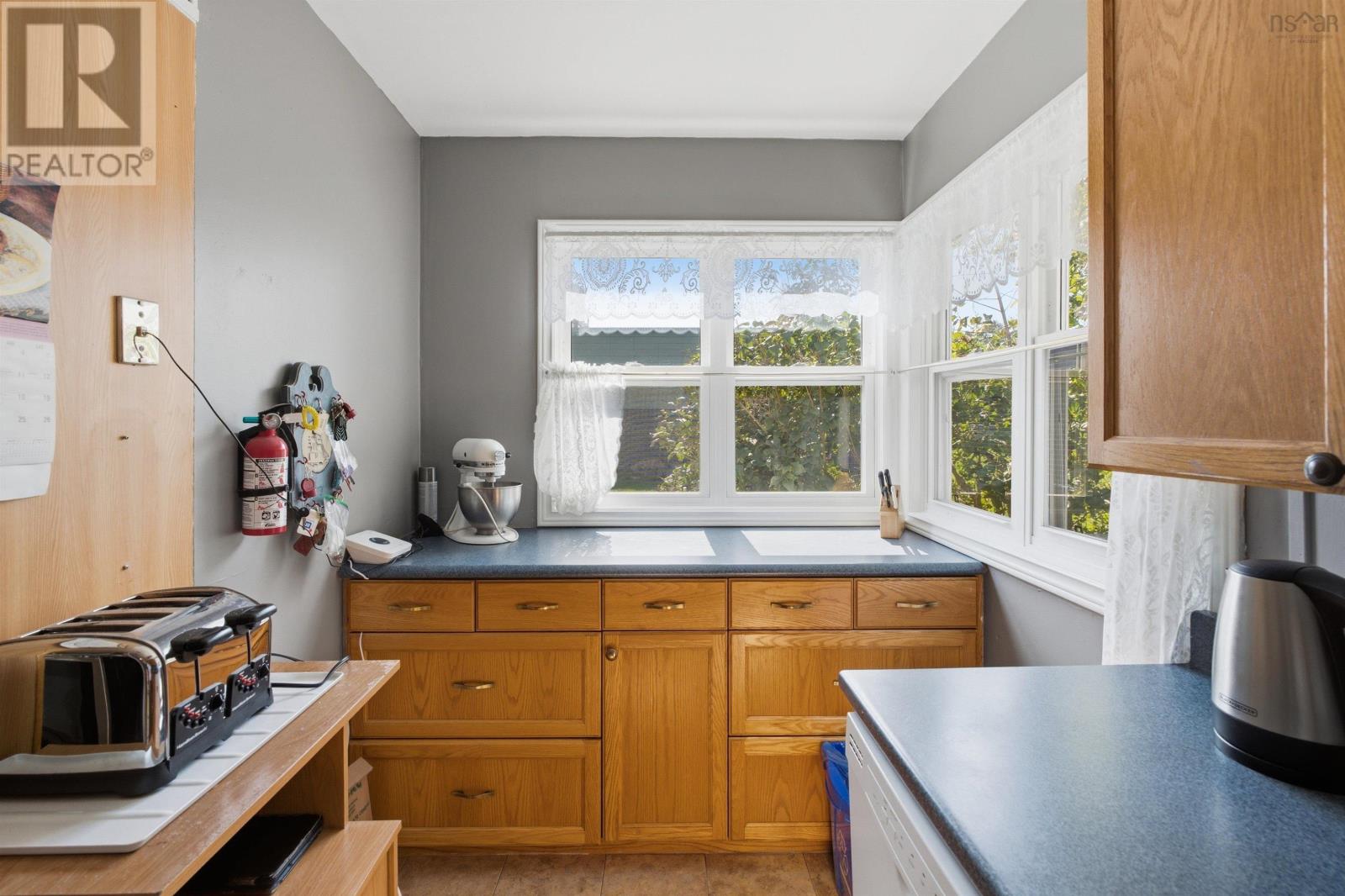 3360 St Andrews Avenue, Halifax, Nova Scotia  B3L 3Y1 - Photo 4 - 202625164