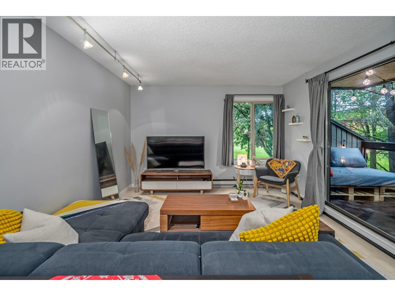 111 6655 Lynas Lane, Richmond, British Columbia  V7C 3K8 - Photo 9 - R3171261