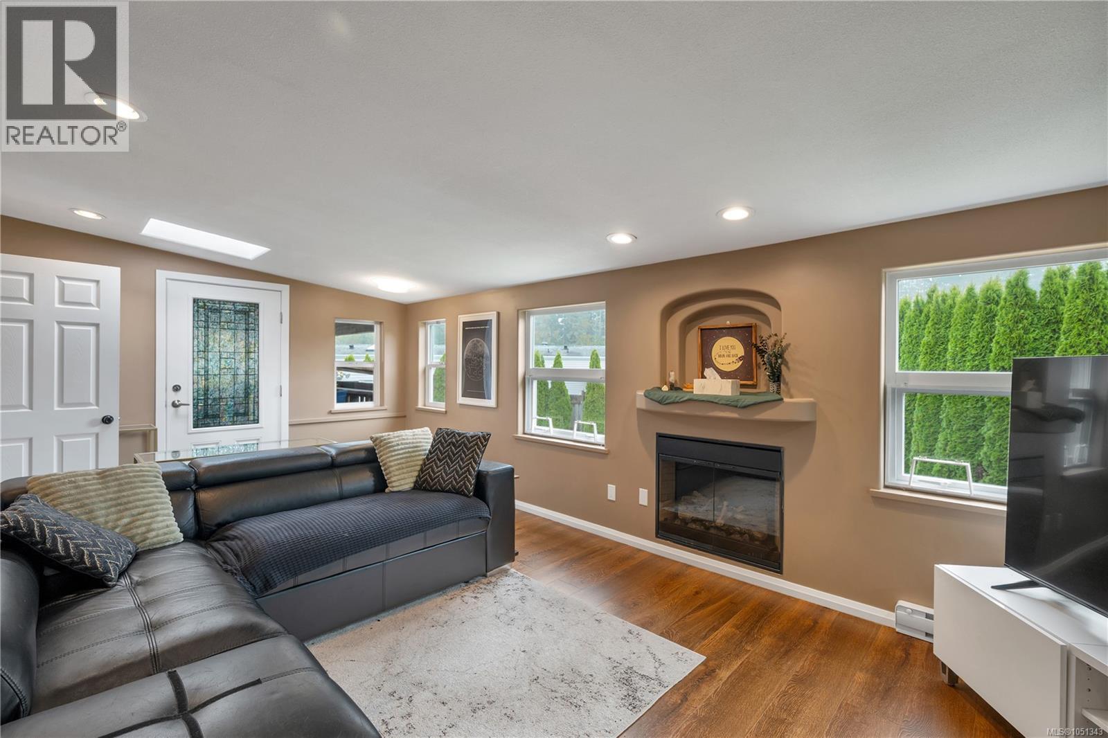 81 5250 Beaver Harbour Rd