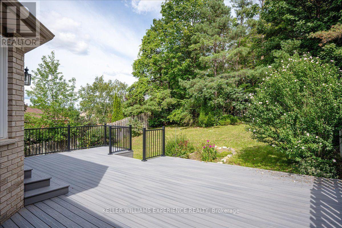 5 Grouse Glen, Barrie (Ardagh), Ontario  L4N 7Z4 - Photo 9 - S13863166