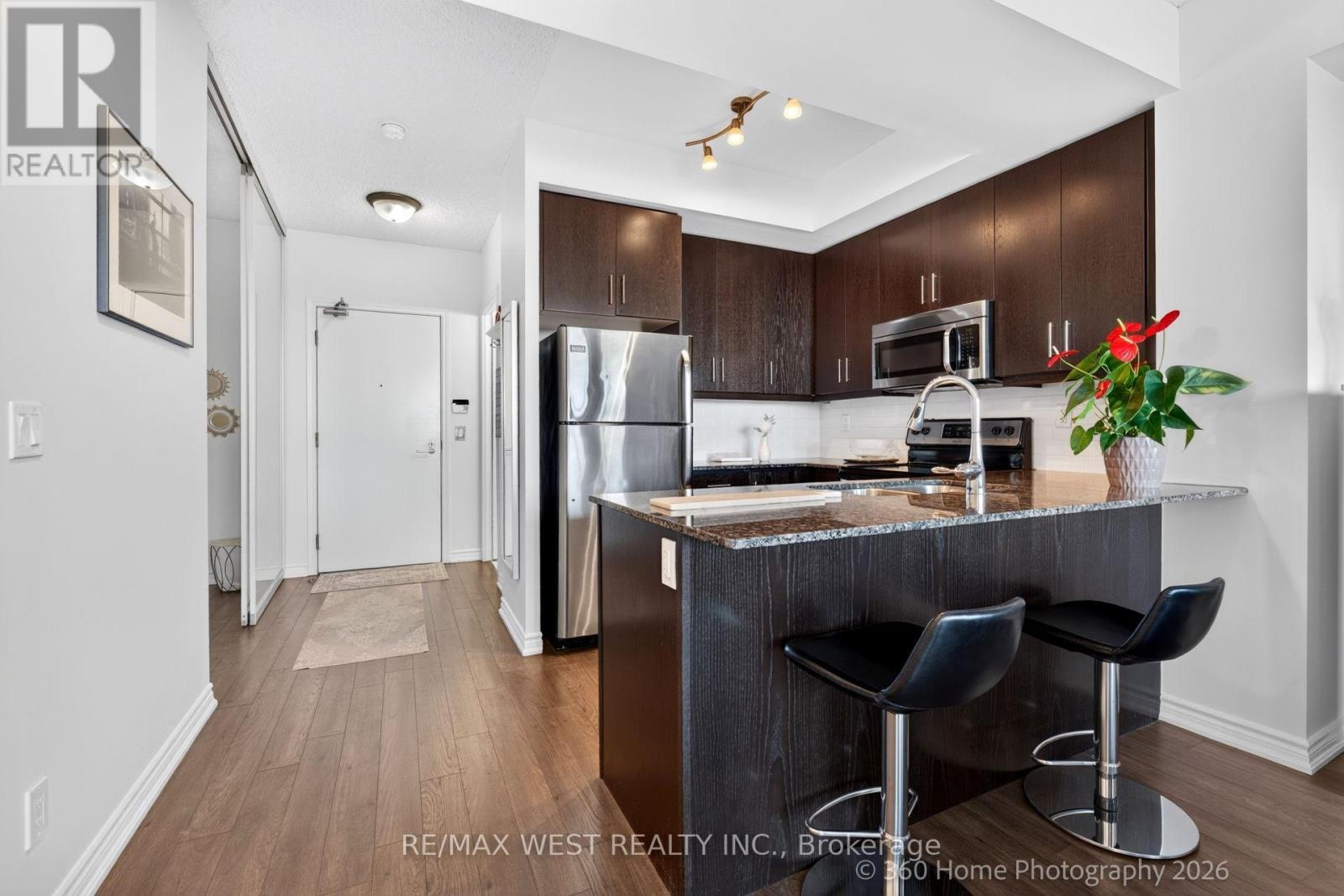 631 - 15 James Findlay Way, Toronto, Ontario  M3M 0B3 - Photo 2 - W13859950