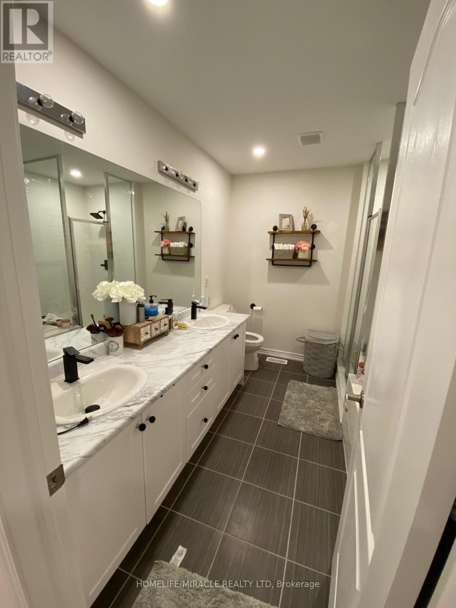 100 Dolobram Trail, Brampton, Ontario  L7A 4Y4 - Photo 11 - W13863182