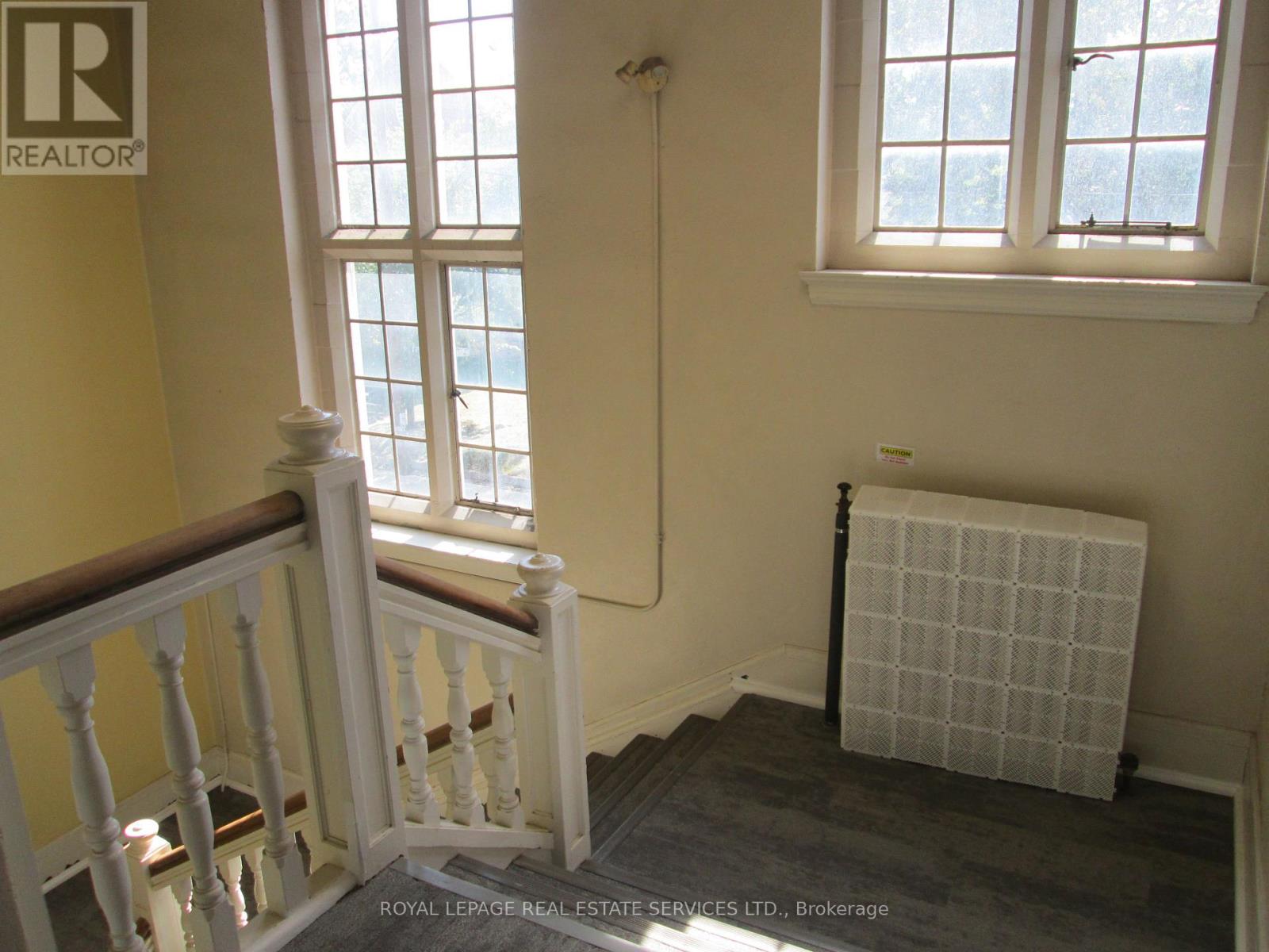 214 Wright Avenue, Toronto, Ontario  M6R 1L3 - Photo 7 - W13863188