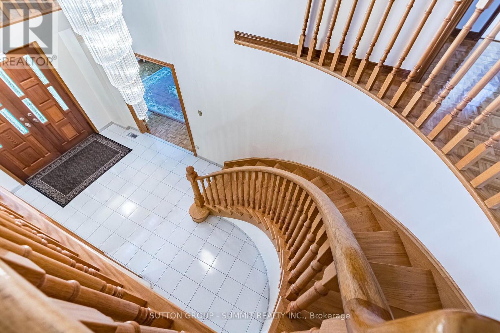 2477 Cliff Road, Mississauga, Ontario  L5A 2P1 - Photo 17 - W13863264
