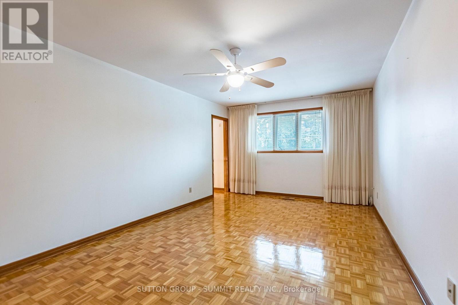 2477 Cliff Road, Mississauga, Ontario  L5A 2P1 - Photo 20 - W13863264