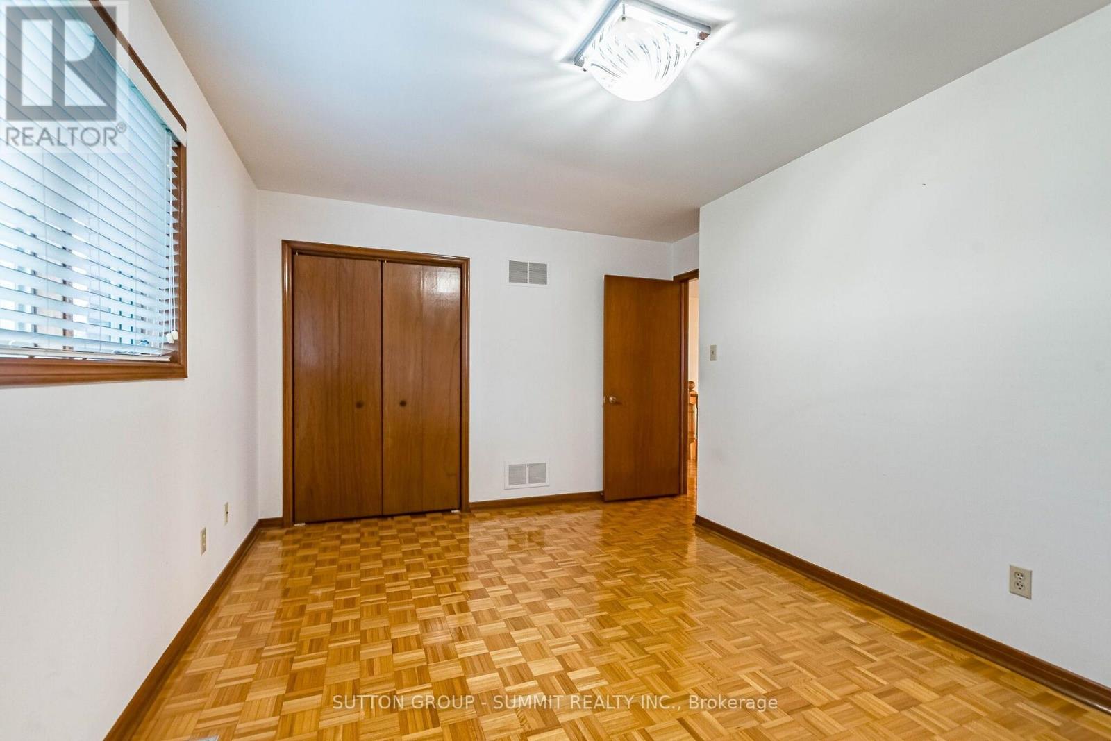2477 Cliff Road, Mississauga, Ontario  L5A 2P1 - Photo 22 - W13863264