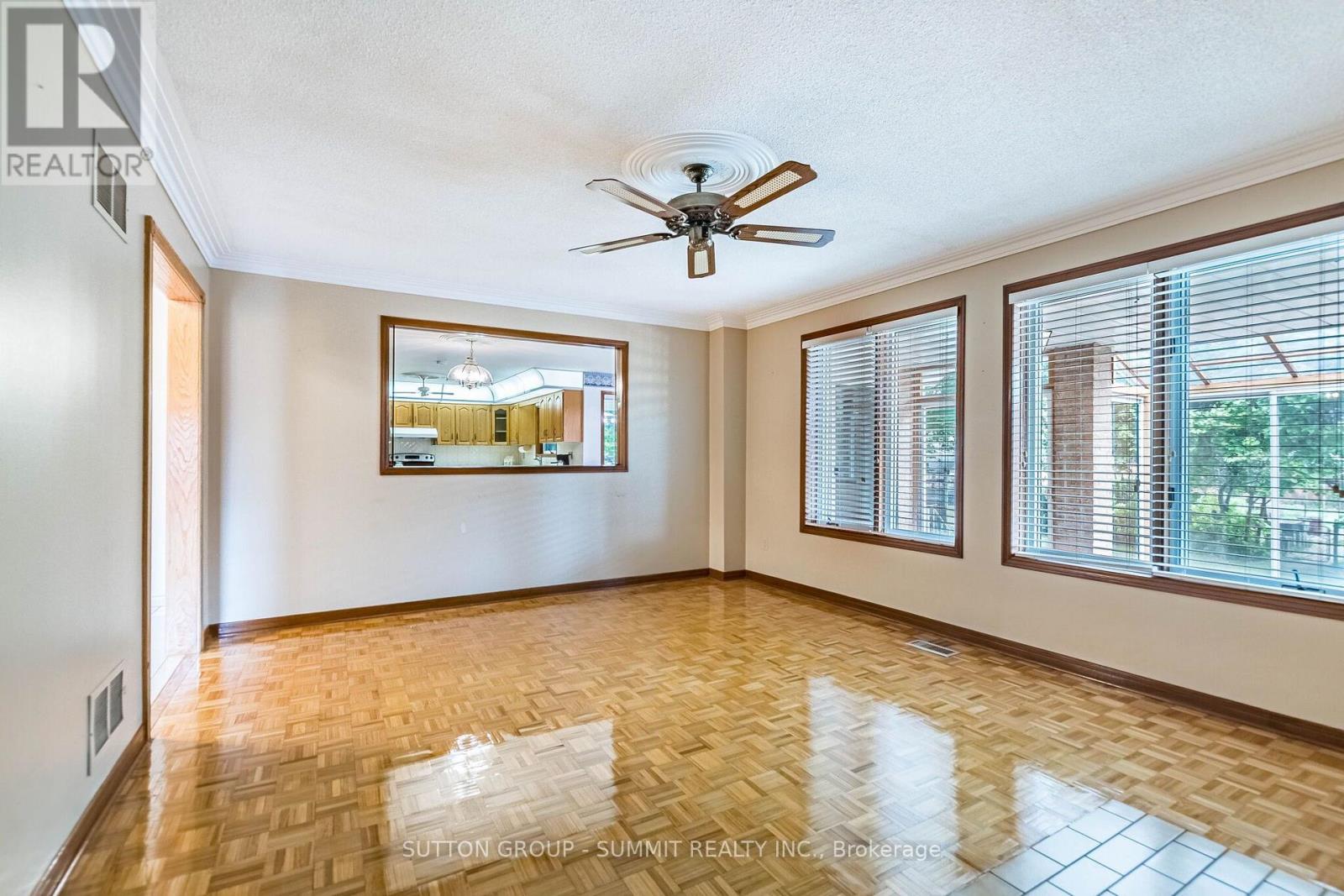 2477 Cliff Road, Mississauga, Ontario  L5A 2P1 - Photo 8 - W13863264