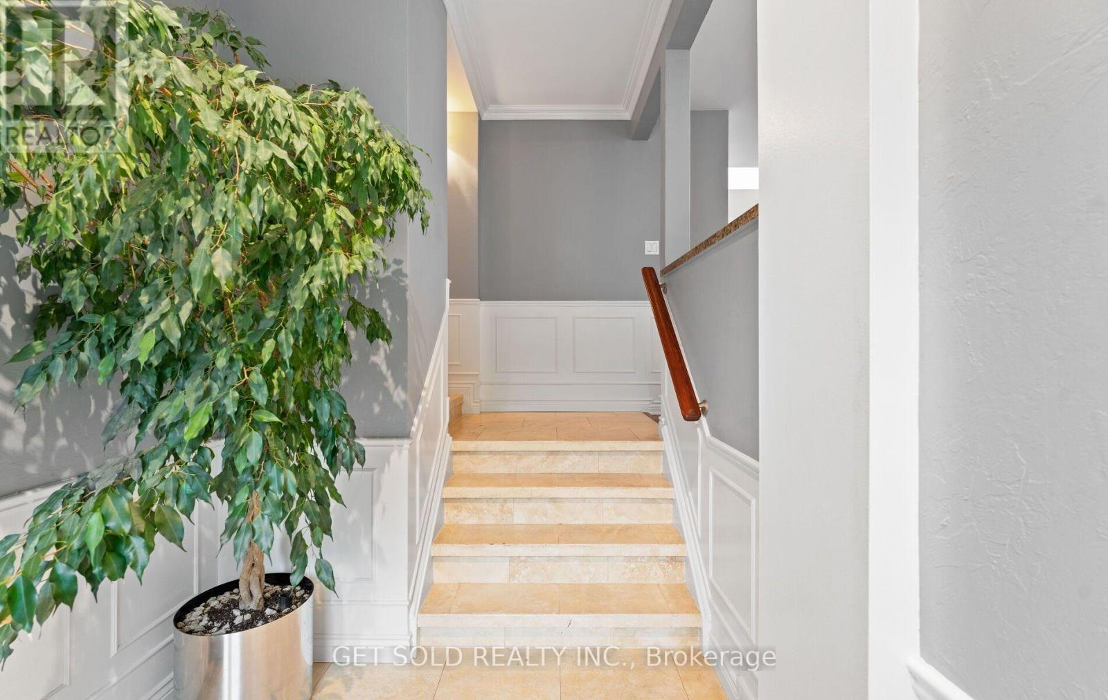 19 Feller Road, Toronto, Ontario  M9R 3R9 - Photo 4 - W13863296
