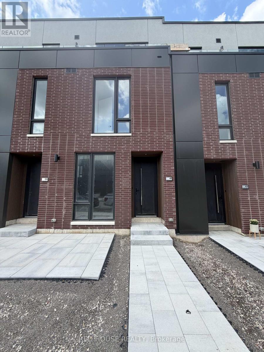 41 EVERETT COMMON