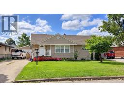 12 ROSELAND Avenue, St. Catharines, Ontario