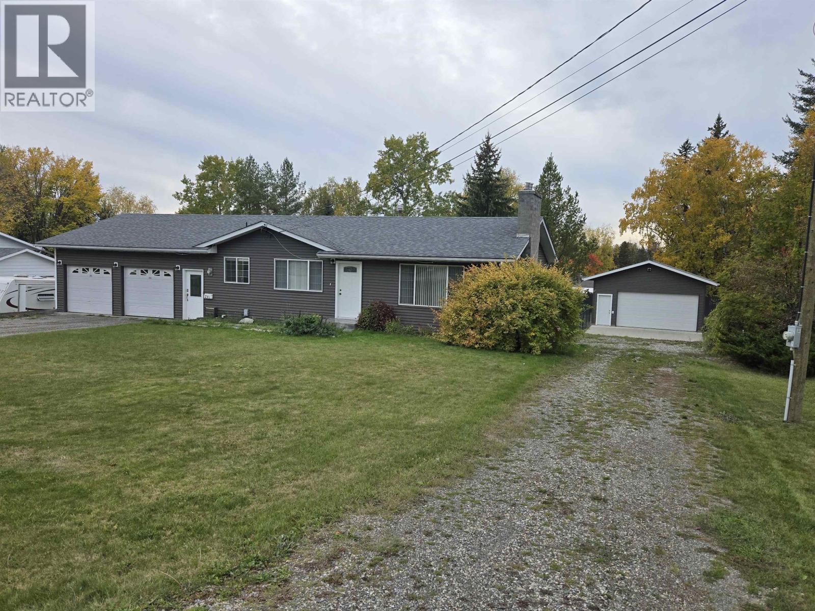 241 S Enemark Road, Quesnel, British Columbia  V2J 4G8 - Photo 1 - R3172386