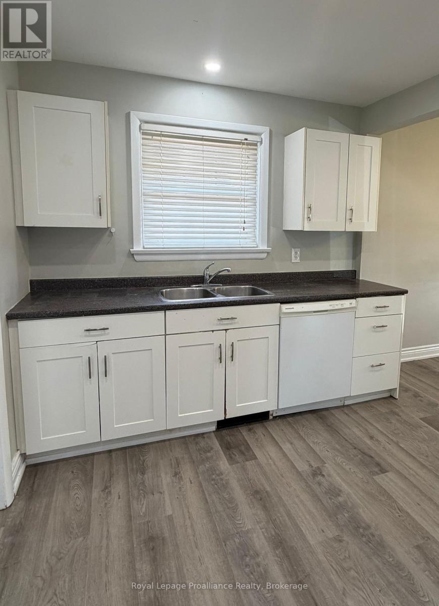 39 Smith Crescent, Belleville, Ontario  K8N 4K3 - Photo 9 - X13863394