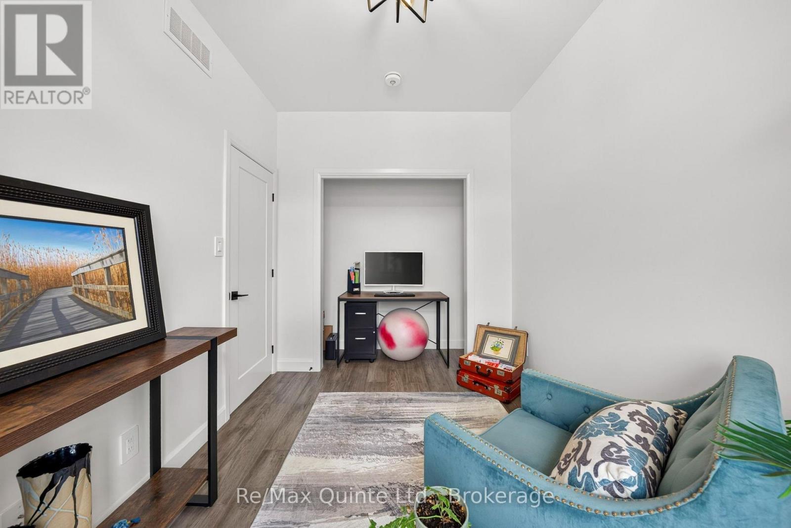 9 Peace River Street, Belleville, Ontario  K8N 0V4 - Photo 5 - X13863556