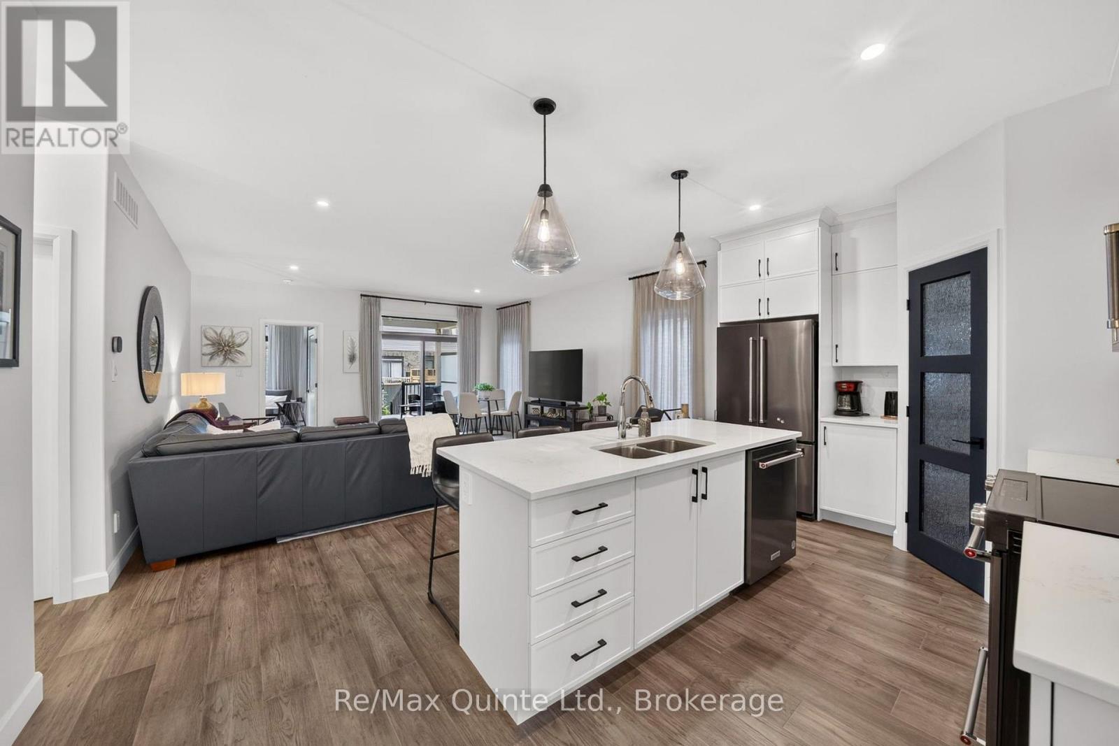 9 Peace River Street, Belleville, Ontario  K8N 0V4 - Photo 6 - X13863556