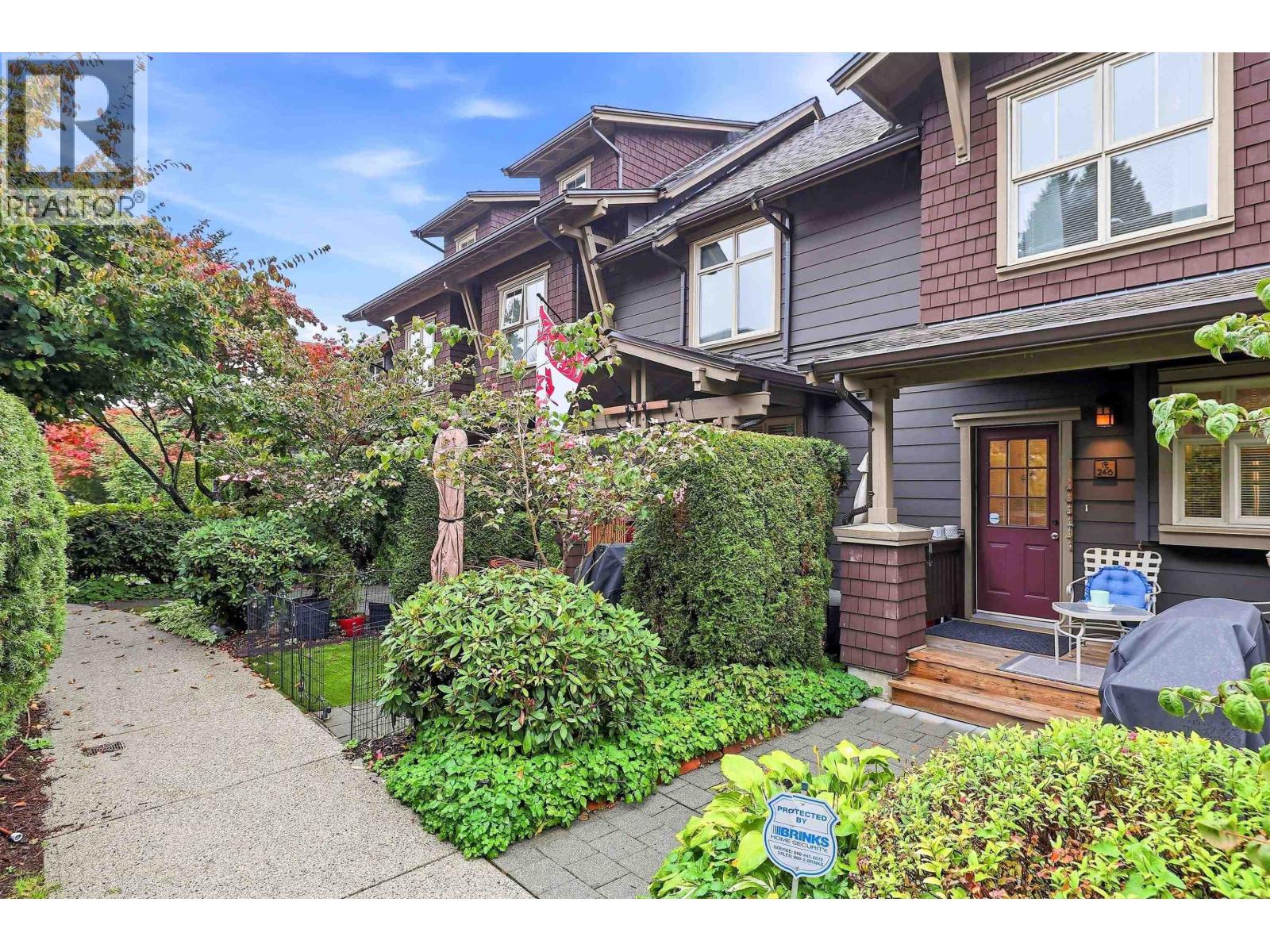 246 600 Park Crescent, New Westminster, British Columbia  V3L 5W1 - Photo 2 - R3172181